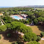 Riva Degli Etruschi Nyaraló