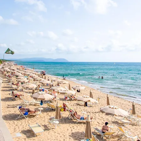 Riva Degli Etruschi Apartmanhotel San Vincenzo