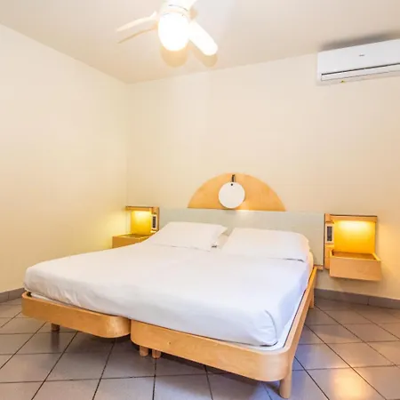 Hotel apartamentowy Riva Degli Etruschi 4*