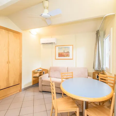 Riva Degli Etruschi Hotel apartamentowy 4*