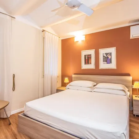 Riva Degli Etruschi Hotel apartamentowy 4*