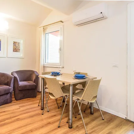 Apartmanhotel Riva Degli Etruschi 4*